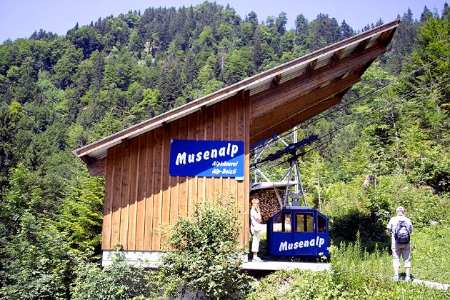 Musenalp-Bahn Niederrickenbach - 2005-07-27 Musenalp-Bahn Niederrickenbach - 2005-07-27