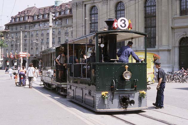 BERNMOBIL historique, Hauptbahnhof - 2003-06-29 BERNMOBIL historique, Hauptbahnhof - 2003-06-29