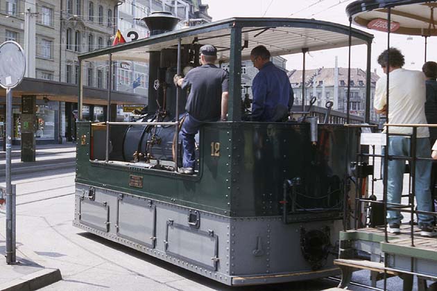 BERNMOBIL historique, Hauptbahnhof - 2003-06-29 BERNMOBIL historique, Hauptbahnhof - 2003-06-29
