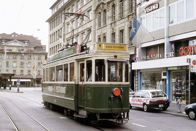 BERNMOBIL historique, Hauptbahnhof - 2003-06-26