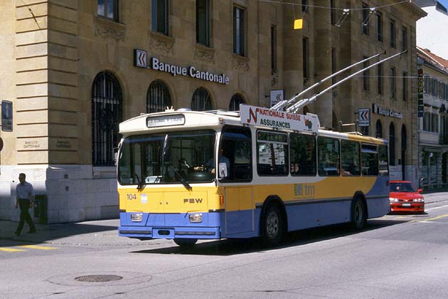 TRN La Chaux-de-Fonds Rue Lépold-Robert - 2002-05-31