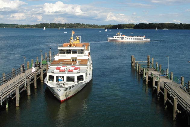 Chiemsee-Schifffahrt, Prien - 2014-08-24